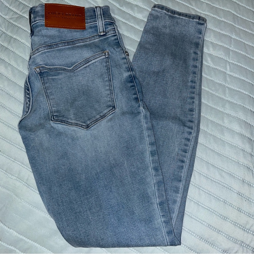 Lucky brand skinny jeans size 0/25